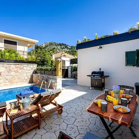 Moana House Sálakos