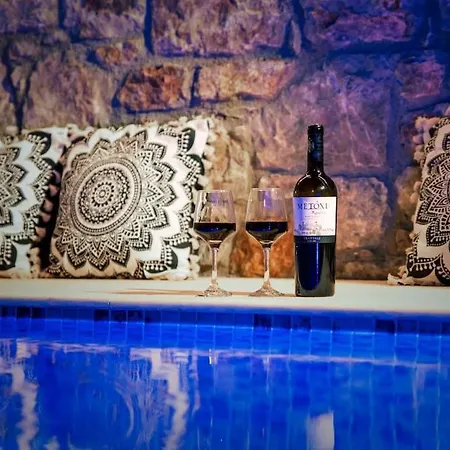 Moana House Sálakos