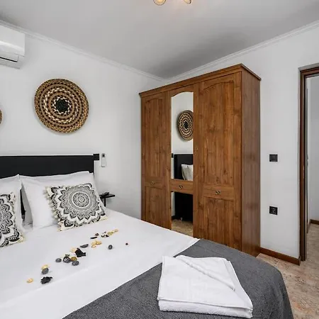 Moana House Villa